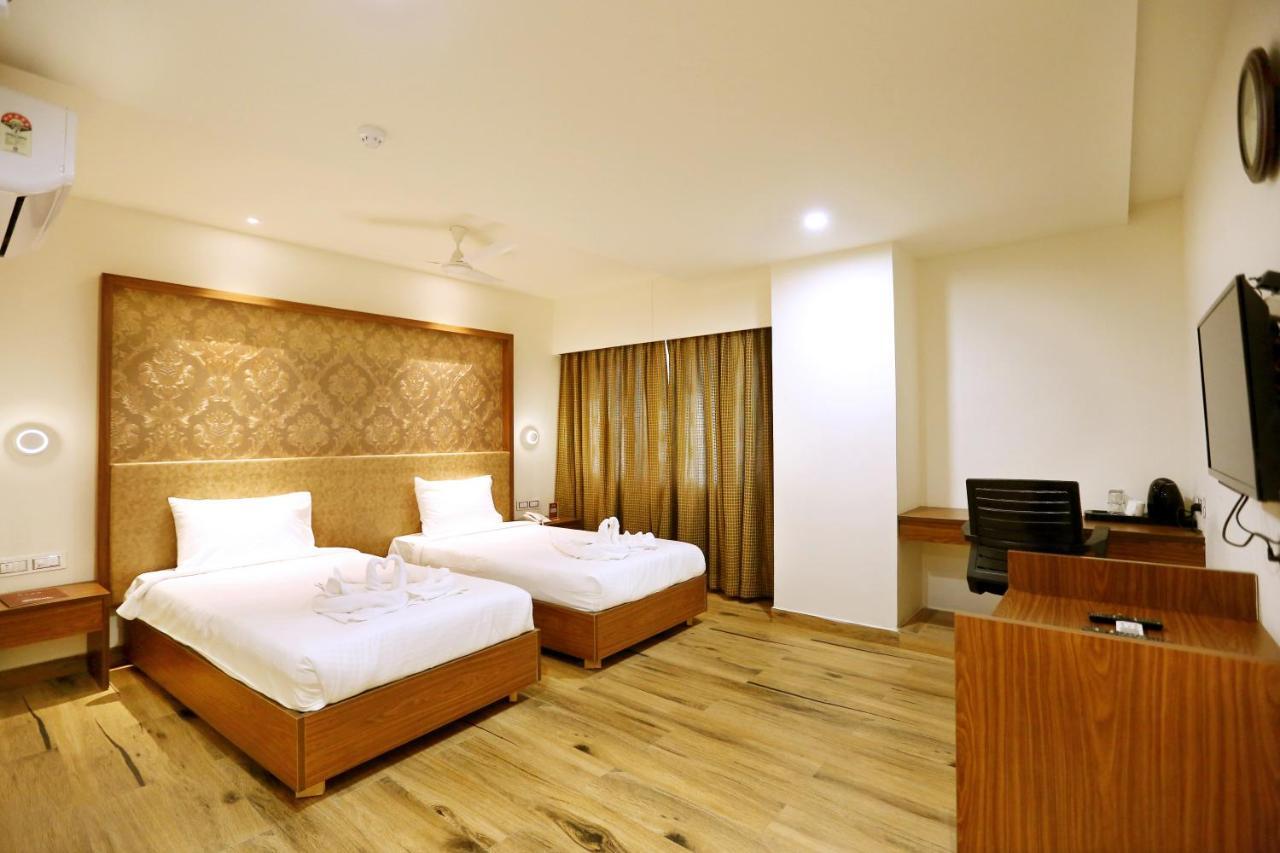 Hotel Shubham Palace 海得拉巴 外观 照片